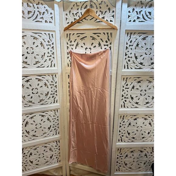 House of CB Giuliana Ballerina Pink Satin Maxi Skirt Size M Medium - Picture 5 of 10